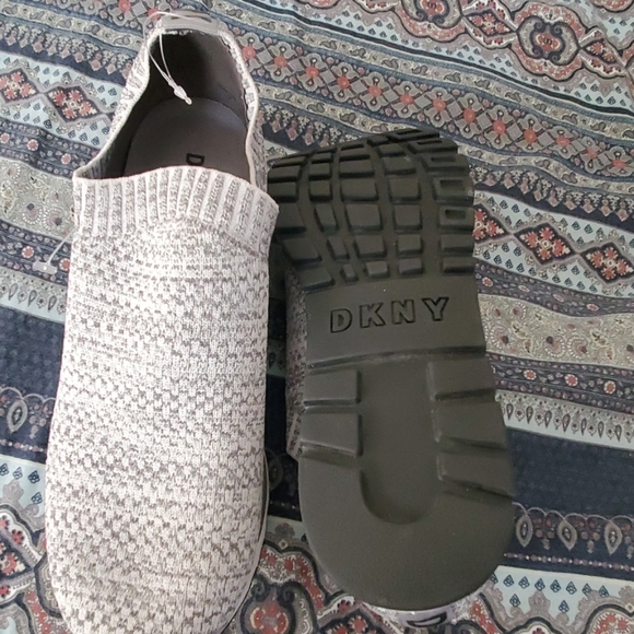 Grey DKNY Grey Jerri Slip On sneakers - Picture 5 of 7